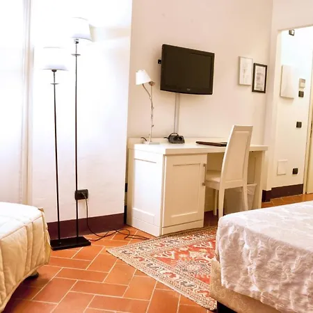 Hotel San Miniato Hotel 4*