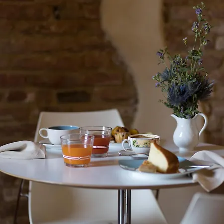 מלון Hotel San Miniato סן מיניאטו