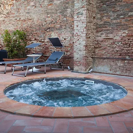 Hotel San Miniato סן מיניאטו