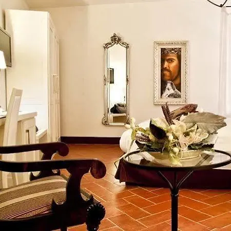 מלון Hotel San Miniato סן מיניאטו
